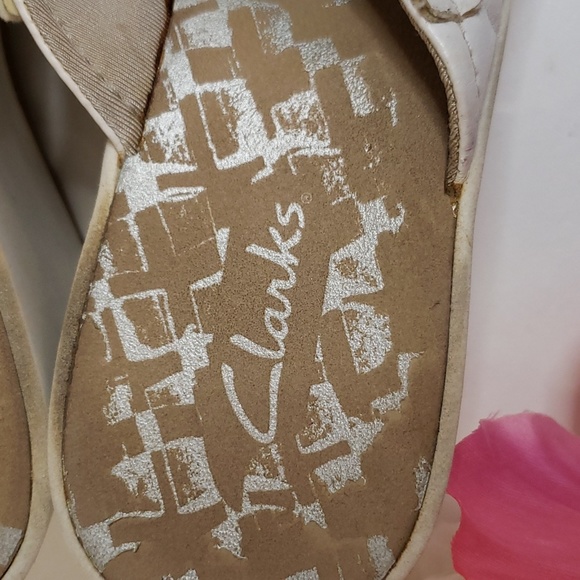 Clarks white Wedge Sandals 9 EUC - Picture 6 of 12